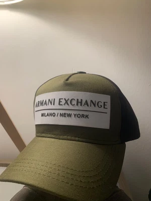 boné Armani Exchange Milano / Nova York - Imagem 1 de 4