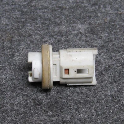 Luz marcadora de esquina pequeña Daewoo Nubira 2000-2002 enchufe de lámpara OEM K986 Foto 1 de 3