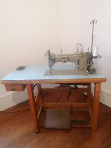 Industrienähmaschine Pfaff 138-6 Zickzacknähmaschine Antik - Bild 1 von 3