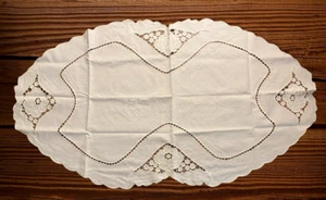 Vintage White Hand Crafted Embroidery Cotton Table Runner 100 x 53 cm - Picture 1 of 8