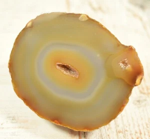 Lovely Natural Crystal Agate Geode Half ~ Very Pretty - Picture 1 of 3