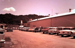 Original Slide, Lots of Vintage Classic Cars / Automobiles, Photographed in 1961 - Picture 1 of 1