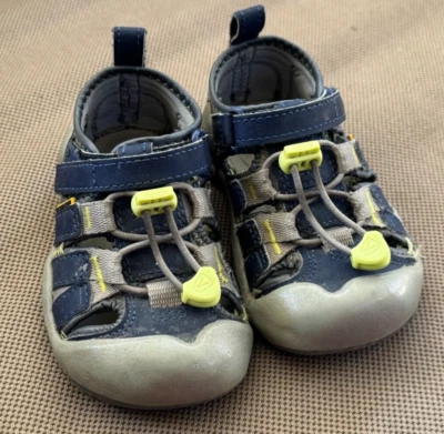 Keen 学步儿童 男孩 Knotch Creek 凉鞋 8 防水钢灰色蓝色远足运动 — 第 1/4 张图片