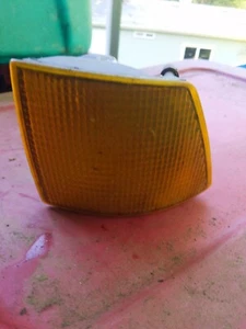 BMW E32 7-Series Left Front Drivers Turn Signal Lamp Corner Light 1988-1994 OEM - Picture 1 of 3
