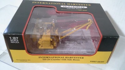 IH TD 25 PLUMA LATERAL/CAPA DE TUBERÍAS de 1st Gear escala 1:87 nueva en caja Foto 1 de 4