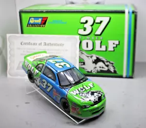 1997 Mark Green Timber Wolf 1/24 Revell NASCAR Diecast Autographed - Picture 1 of 3