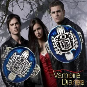 The Vampire Diaries 'Damon/Stefan Salvatore Crest' Antique Silver Daylight Ring - Picture 1 of 67