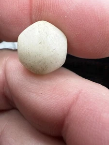 Uralter Quarz Großloch Doppelkegel Perle BICONE 13,7x12,8x12,3 mm Sammlerstück SCHÖN - Bild 1 von 7