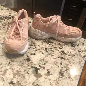 Skechers D'Lites Blossoms Sneakers 11977 Size 8.5 Pink Floral Embroidered - Picture 1 of 9