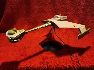 Star Trek 1:650 scale lighted Klingon Battle Cruiser assembled display model - Picture 1 of 5