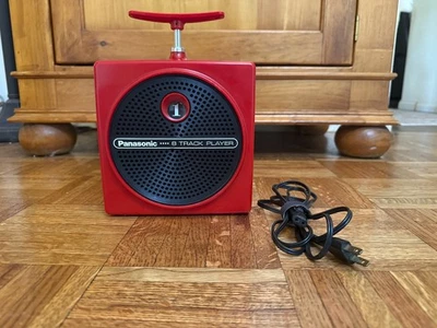 Reproductor portátil de 8 pistas Panasonic Red Dynamite TNT RQ-830S - solo funciona con cable Foto 1 de 4