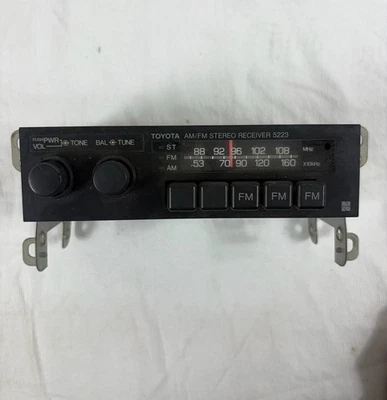 Vintage 1984-1988 Toyota Pickup 4Runner AM/FM Stereo Radio Receiver 5223 OEM Foto 1 de 4