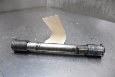 2001 Kawasaki Ninja ZX6R ZX600J Front Wheel Axle Foto 1 de 4