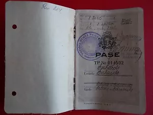 Latvia/Latvian passport, issued 1942 to A.Gerhards - Picture 1 of 4