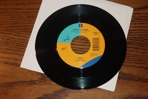 NEW 45 RECORD FAITH NO MORE EASY B/W DAS SCHUTZENFEST UNPLAYED - Picture 1 of 2