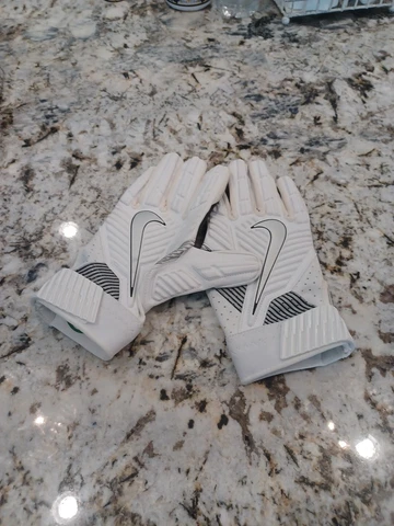 OREGON DUCKS MENS SZ XXL FOOTBALL GLOVES D-TACK 5.0 TEAM ISSUED Cover