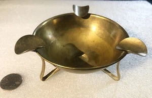 Handmade Brass Ashtray Mid Century Modern Design - Picture 1 of 4
