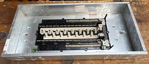 Eaton BRP30L200G - 200 Amp 120/240V 30/40 Stromkreistyp Lastschwerpunkt - ohne Tür - NEU 19 - Bild 1 von 8