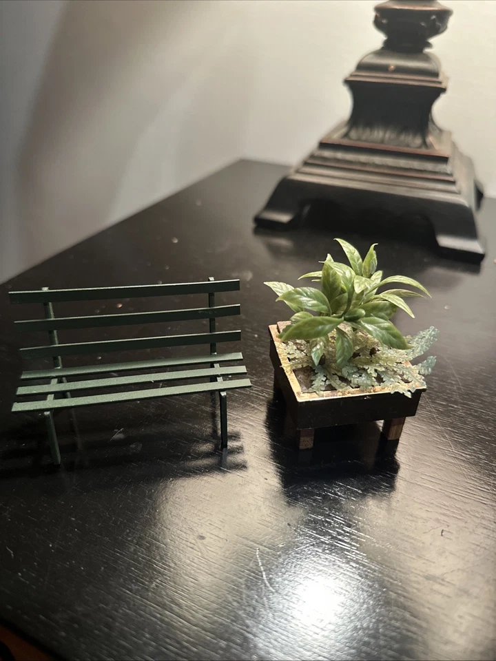 Maceta y banco Lundby Foto 1 de 1