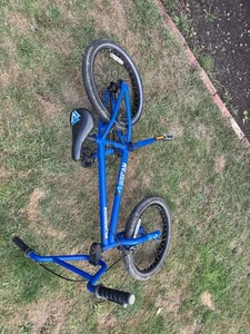 Mongoose BMX - Picture 1 of 2