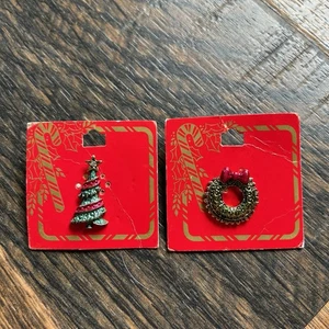 Vintage Christmas Enamel Lapel Pins – Tree & Wreath Holiday Jewelry Lot - Picture 1 of 3