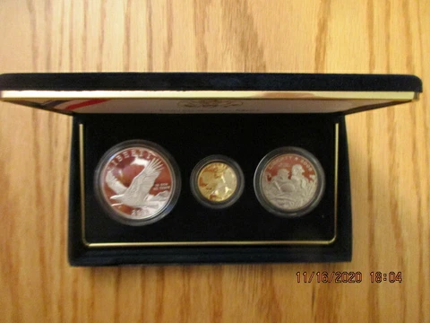 2008 Bald Eagle Gold & Silver Commemorative Coin Proof Set w Box COA Cover