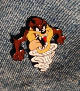 TASMANIAN DEVIL-"LOONEY TUNES"-ESMALTE, PIN SOLAPA ENVÍO COMBINADO $4.99 SIN LÍMITE - Imagen 1 de 1