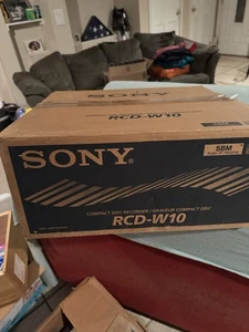 Sony Compact Disc Recorder (RCD-W10) New - Picture 1 of 4