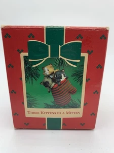 Vintage Hallmark Keepsake 1984 Kittens In A Mitten Christmas Ornament NIB - Picture 1 of 8
