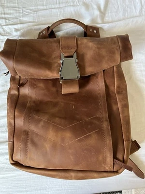 Bolsa para laptop 79 Street couro com fivela de companhia aérea - Imagem 1 de 4