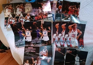 1997-1998 NBA Hoops Skybox "GREAT SHOT" Komplettsatz 30 5x7 Poster mit Kobe - Bild 1 von 8