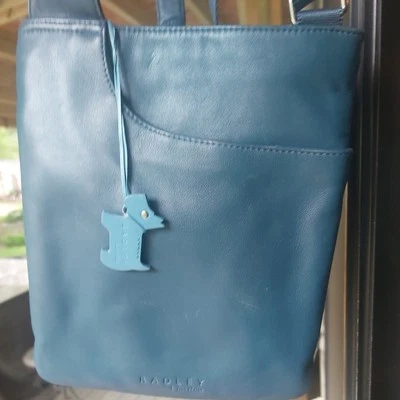 RADLEY London Medium Pockets Leather Crossbody Handbag Midnight Blue bag charm - Image 1 of 4