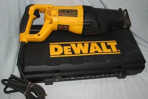 DeWalt Heavy Duty Saw DW311 13 Amp Reciprocating Kit Corded Metal Wired w Case - Picture 1 of 4