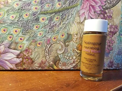 Neutrogena Nourishing Long Wear 12HR Tone Correcting Complex MakeUp Chestnut 135 - Image 1 of 4