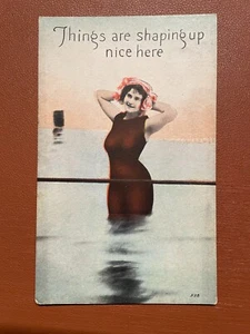 Postal | Las cosas para bañarse y nadar para mujeres se están formando bonitas aquí - Imagen 1 de 2