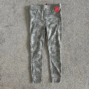 Spanx Camo Jean-ish Ankle Leggings Style 20018R Stone Wash Camo Size Large - Picture 1 of 9