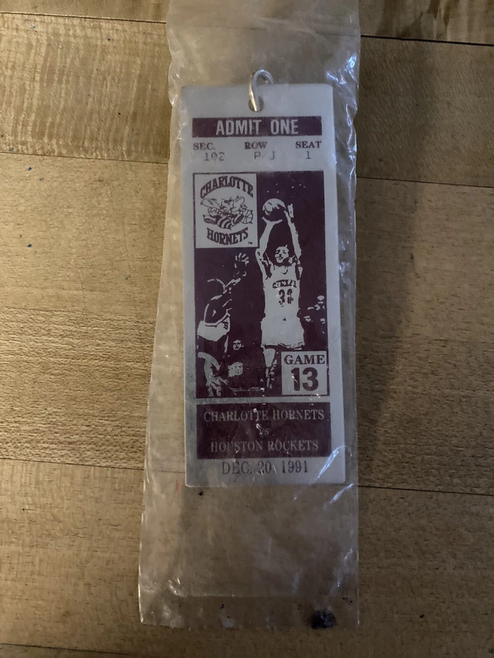 Винтажный Charlotte Hornets билет брелок/сувенир 1991 игры 13 - Изображение 1 из 1