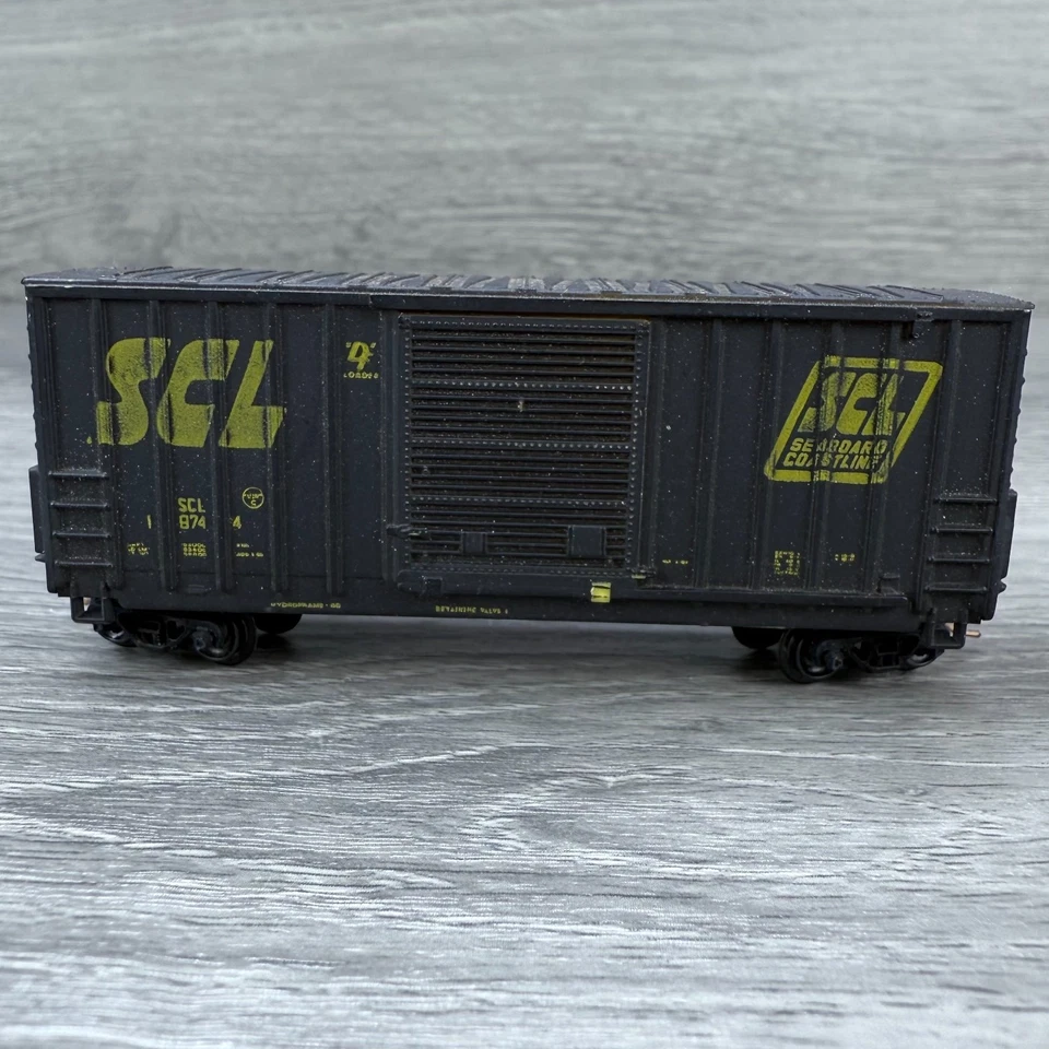 N Scale Bachmann Box Car High Cube Seaboard Coast Line SCL 19744 - Image 1 of 4