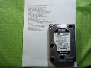 Disco duro Western Digital 1 TB negro 3,5" WD1001FALS-00J7B0 DCM HBNHV2AB SATA - Imagen 1 de 6