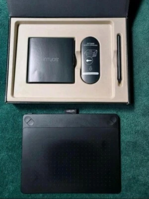 Wacom Intuos 3D Touch Grafiktablett - Zeichentablett Gr. M mit OVP - Bild 1 von 3