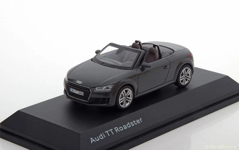 Audi TT Roadster 2015 Nano Grey Kyosho 5011400533 1/43 Grigio Scuro Cabriolet - Immagine 1 di 1
