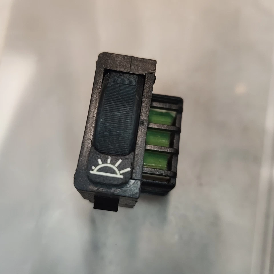 Interruptor de atenuación original Porsche 944 #944 613 131 00 Foto 1 de 3