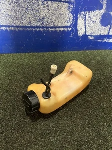 Echo Srm-2010 Petrol Strimmer Fuel Tank Assembly - Picture 1 of 3