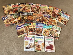 Lot of 31 Pillsbury &More Recipe Cookbooks PB Booklets 1990's-2005 Variety - Imagen 1 de 5