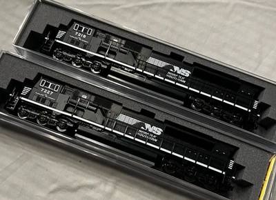 KATO 1765517 1765518 N SD80MAC 2 - Norfolk Southern 7218 7227 176-5517 176-5518 - Image 1 of 2