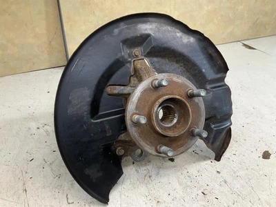 Передний левый кулак шпинделя 15–19 Lincoln MKC S - Изображение 1 из 4