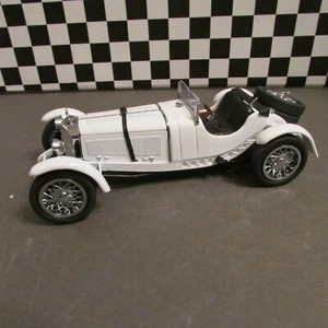 Danbury Mint,1931 Mercedes-Benz SSKL,1/24 sc. diecast model, pre-owned - Picture 1 of 12