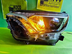Toyota RAV4 RAV-4 2016 2017 2018 halógeno con faro LED acento lado izquierdo/del conductor - Imagen 1 de 12