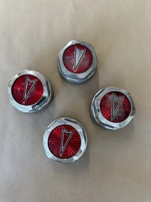 Juego de tapas centrales de rueda rojas Pontiac 1982-1987 Gran Prix Bonneville Firebird Foto 1 de 4