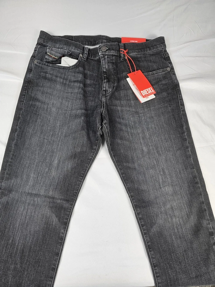 Diesel D-Strukt-Z-T Jogg Jeans Sweat Jeans denim grau Größe 34  A6 - Bild 1 von 4